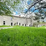 Chateau De Chausserais - 5 Chambres, 4 Salles D'eau - A 55 Minutes Du Puy-du-fo U Σπίτι διακοπών