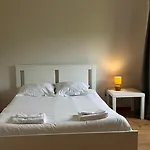 Chateau De Chausserais - 5 Chambres, 4 Salles D'eau - A 55 Minutes Du Puy-du-fo U * Chiché