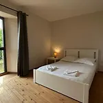 Chateau De Chausserais - 5 Chambres, 4 Salles D'eau - A 55 Minutes Du Puy-du-fo U * Chiché
