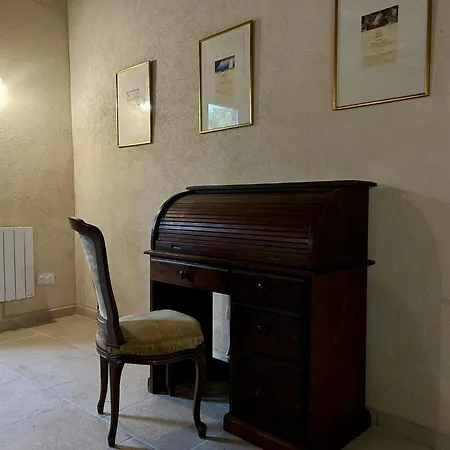 Chateau De Chausserais - 5 Chambres, 4 Salles D'eau - A 55 Minutes Du Puy-du-fo U Semesterbostad *